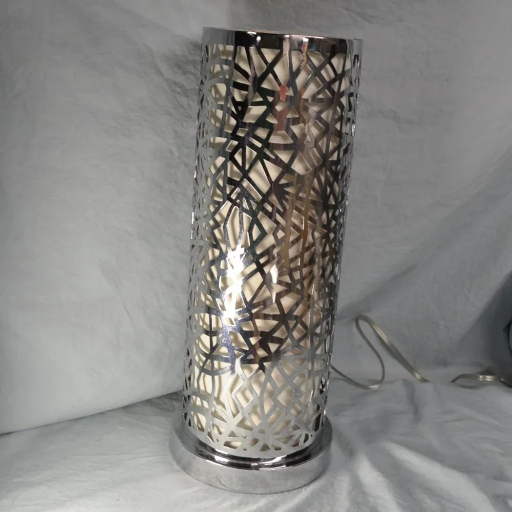 SALE* silver metal bird nest 16
